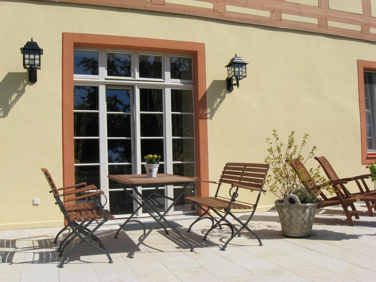 Urlaubsresidenz Marstall Und Kanzlei Im Schlossensemble Luebbenau Exterior photo